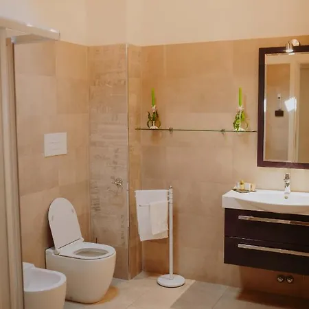 Casa Santa Lucia Oda ve Kahvaltı Manerba del Garda